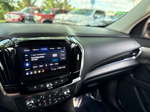 Used 2021 Chevrolet Traverse LT AWD/4WD image 67