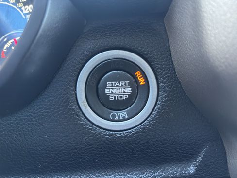 Used 2024 RAM 2500 Laramie w/ Safety Group image 19