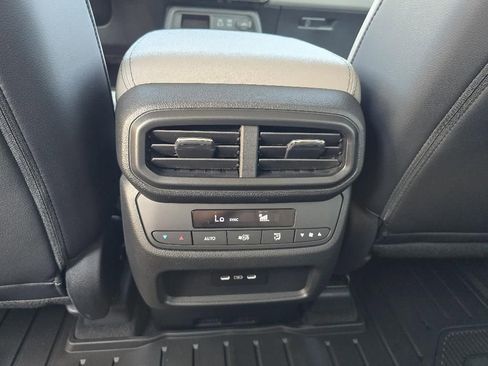 New 2025 Honda Pilot EX-L image 24