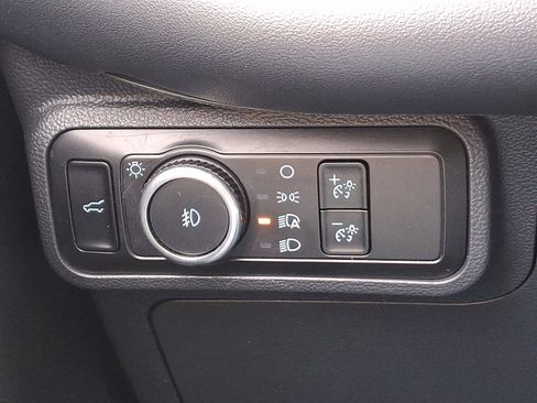 Used 2025 Ford Explorer ST image 24