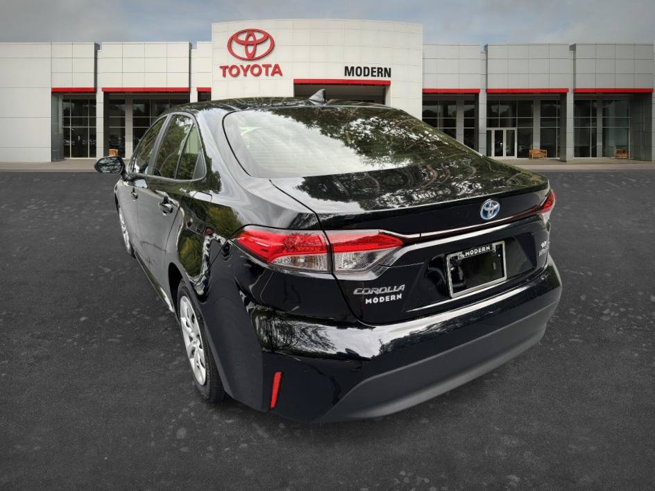 Used 2024 Toyota Corolla LE FWD image 9