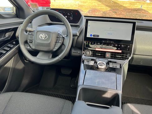 Used 2025 Toyota bZ4X AWD w/ Weather Package image 25