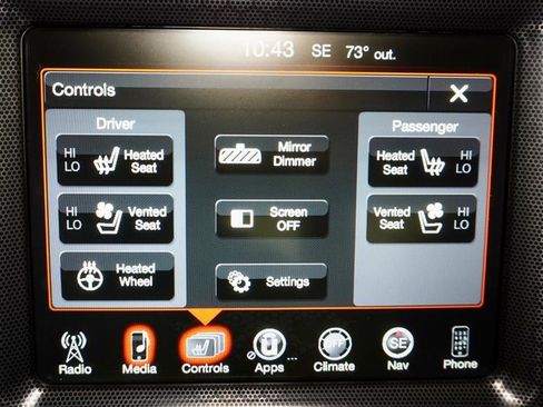 Used 2015 Dodge Challenger SXT Plus w/ Premium Sound Group image 16