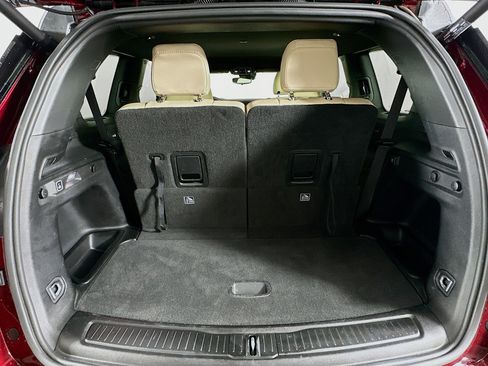 Used 2023 Jeep Grand Cherokee L Limited image 31