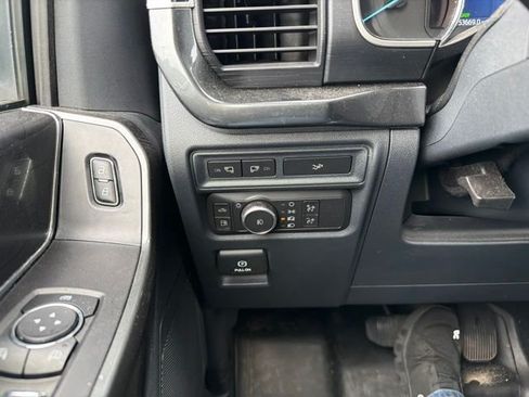 Used 2022 Ford F150 XLT w/ Equipment Group 302A High AWD/4WD image 16