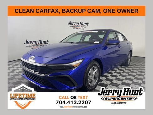 Used 2025 Hyundai Elantra SE FWD image 1