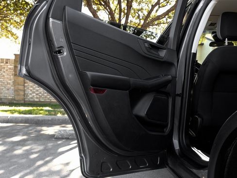 Used 2022 Ford Escape SE w/ Convenience Package image 58