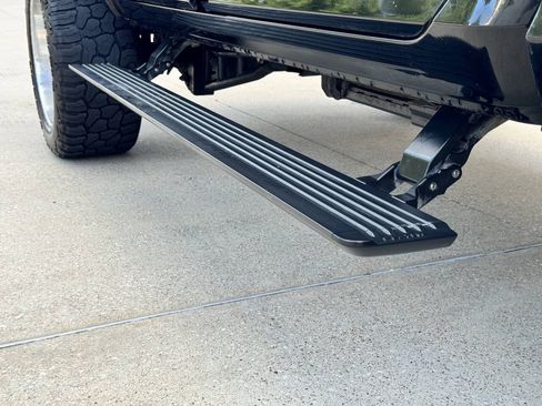 Used 2019 RAM 2500 Limited AWD/4WD image 52
