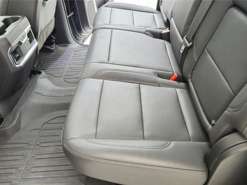 Used 2022 GMC Sierra 1500 SLT w/ SLT Convenience Package image 16