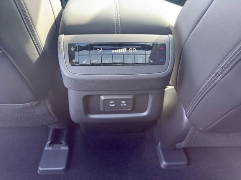 New 2026 Nissan Pathfinder SL image 32