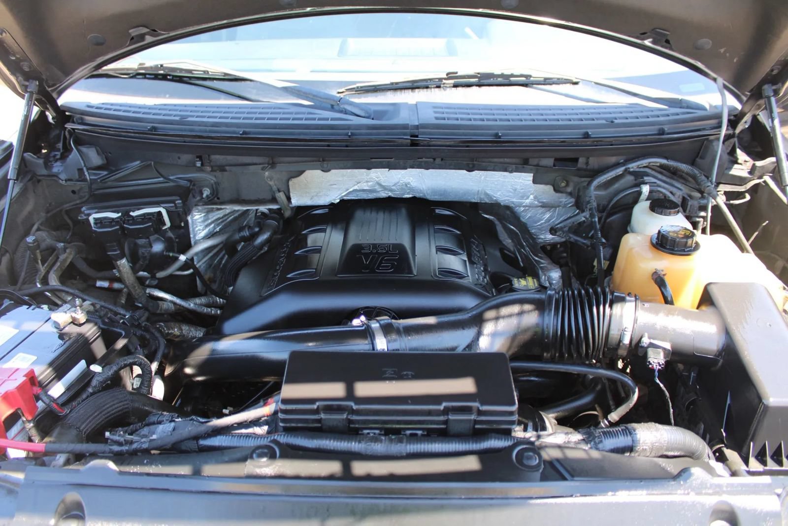 Used 2011 Ford F150 XLT AWD/4WD image 19