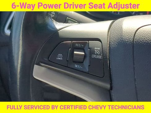 Used 2022 Chevrolet Trax LT w/ Driver Confidence Package AWD/4WD image 32