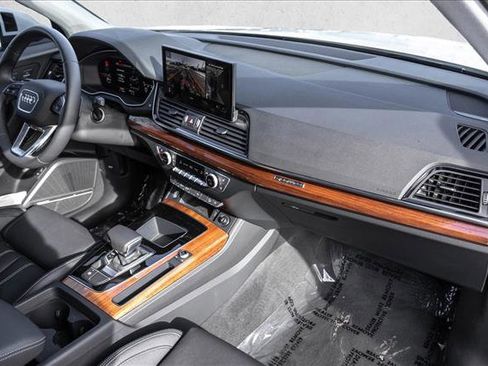 Used 2023 Audi Q5 Premium Plus w/ Premium Plus Package image 25