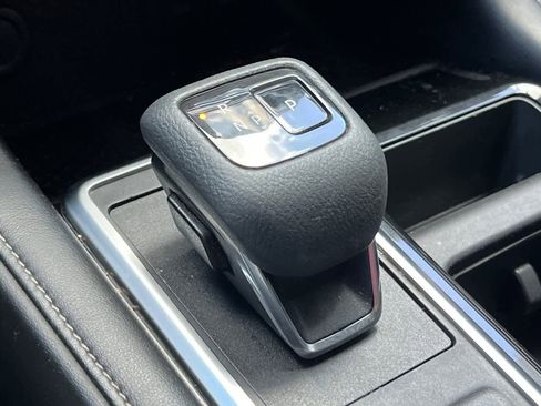 Certified 2022 Nissan Pathfinder SV image 24