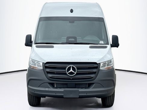New 2025 Mercedes-Benz Sprinter 2500 image 2