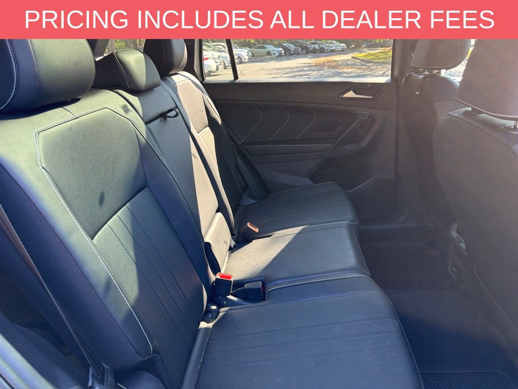 Used 2024 Volkswagen Tiguan SE R-Line AWD/4WD image 10