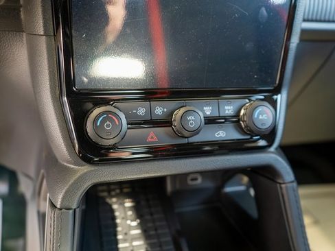 New 2025 Ford Ranger Raptor image 11