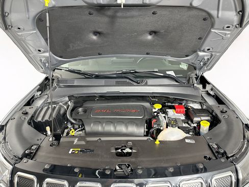 Used 2022 Jeep Compass Limited image 32