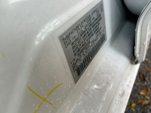 Used 2025 Nissan Sentra S image 25