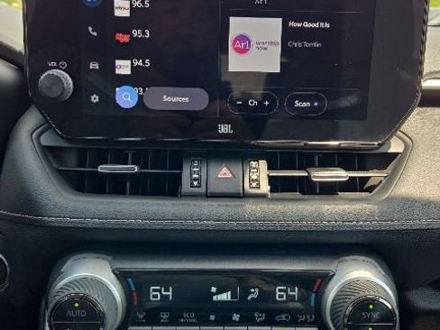 Used 2023 Toyota RAV4 XLE Premium AWD/4WD image 33