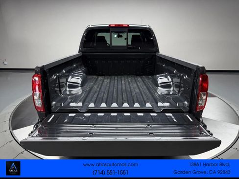 Used 2013 Nissan Frontier SV AWD/4WD image 13