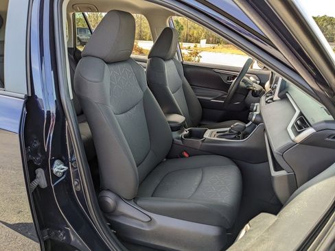 Used 2024 Toyota RAV4 XLE image 42