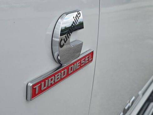 Used 2024 RAM 3500 Big Horn w/ Sport Appearance Package image 10