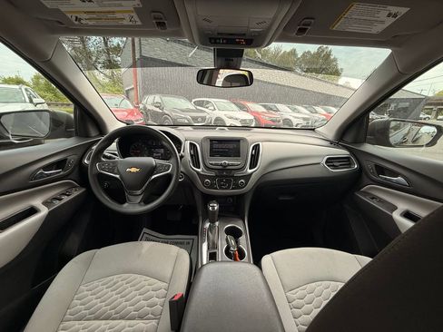Used 2020 Chevrolet Equinox LS w/ LPO, Cargo Package AWD/4WD image 17