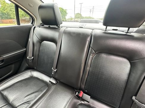 Used 2020 Chevrolet Sonic Premier FWD image 18