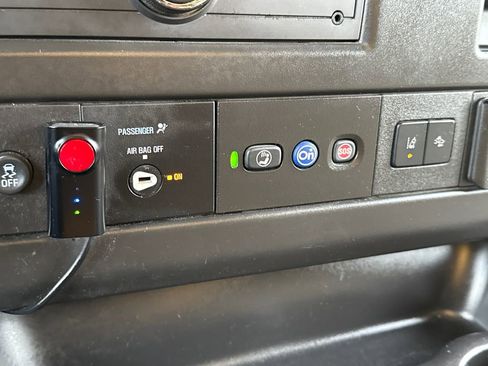 Used 2021 Chevrolet Express 4500 4500 Van w/ Power Convenience Package image 22