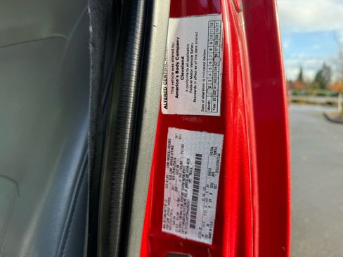 Used 2005 Ford E-350 and Econoline 350 Extended Super Duty image 31