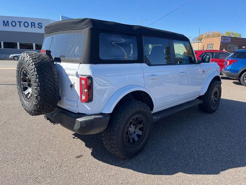 Used 2023 Ford Bronco Outer Banks image 7