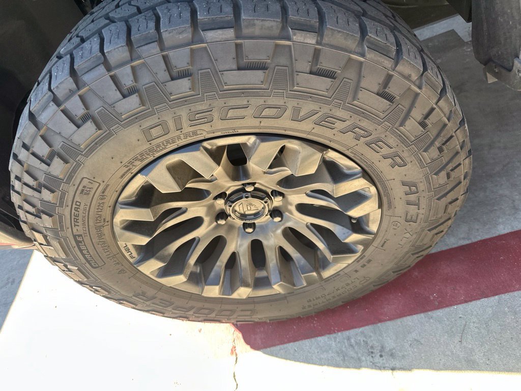Used 2022 Ford F150 Lariat w/ Equipment Group 502A High AWD/4WD image 17