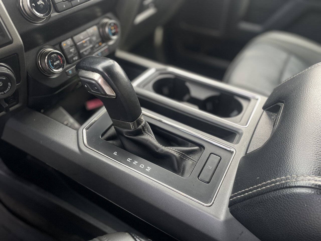 Used 2019 Ford F150 Raptor w/ Equipment Group 802A Luxury AWD/4WD image 15