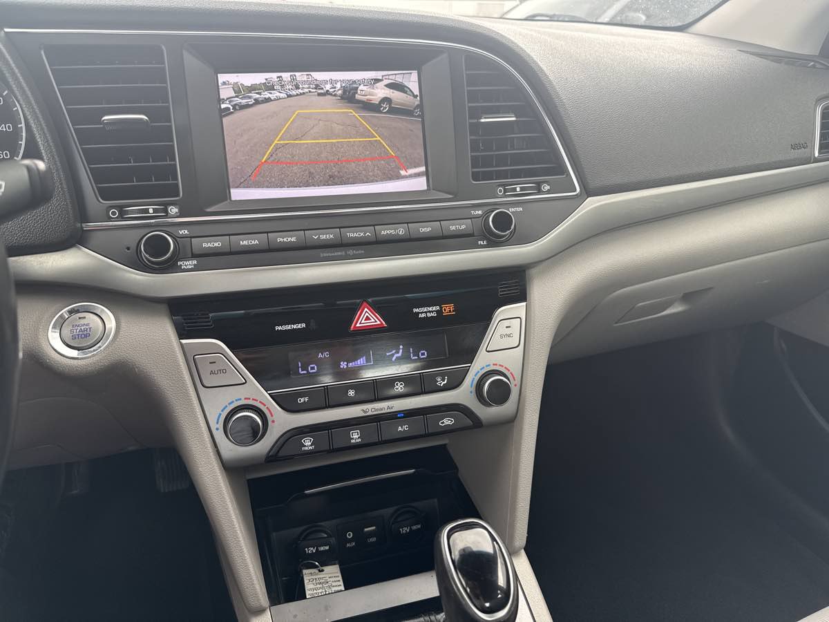 Used 2018 Hyundai Elantra Value Edition FWD image 28