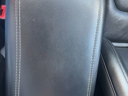 Used 2022 Ford Edge Titanium AWD/4WD image 37