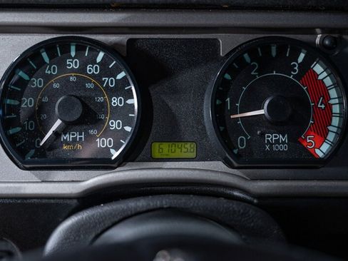 Used 2006 HUMMER H1 4-Door Wagon AWD/4WD image 23