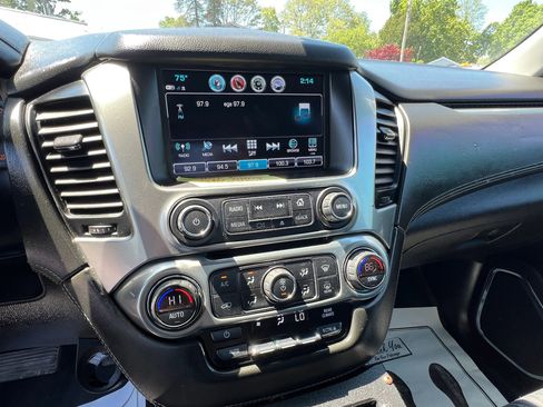 Used 2019 Chevrolet Tahoe 2WD image 13