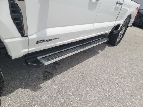 Used 2023 Ford F250 Lariat w/ Chrome Package AWD/4WD image 11
