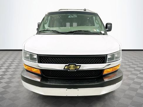 Used 2024 Chevrolet Express 2500 w/ Driver Convenience Package image 2