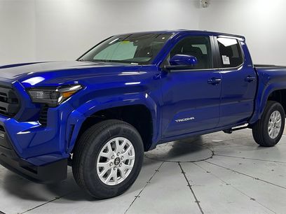 New 2025 Toyota Tacoma SR5
