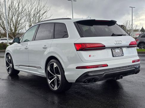Used 2024 Audi SQ7 Premium Plus w/ Carbon Package image 4