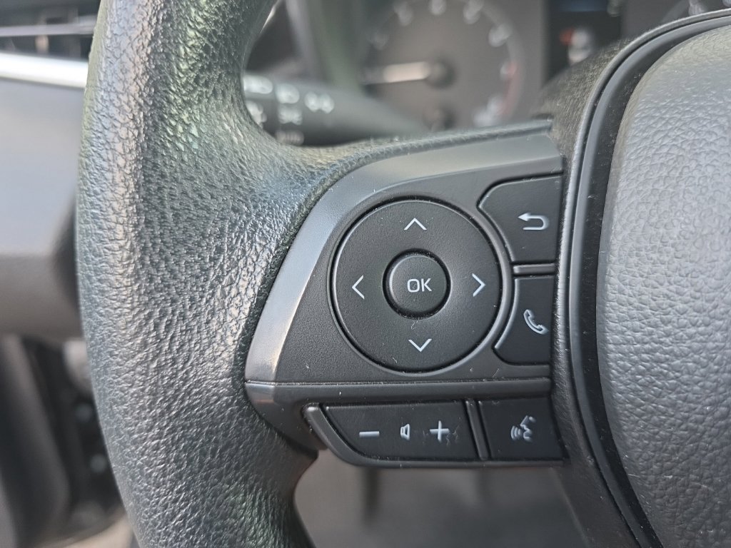 Used 2025 Toyota Corolla LE FWD image 15