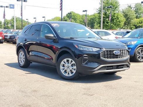 Certified 2023 Ford Escape Active AWD/4WD image 1