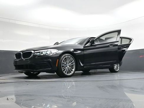 Used 2020 BMW 530i w/ Convenience Package image 41
