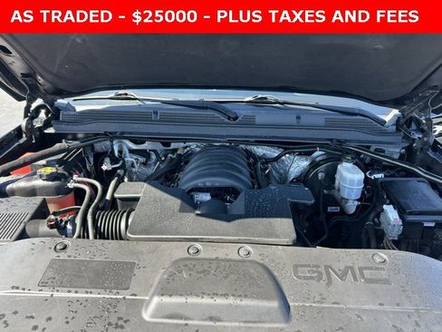 Used 2018 GMC Yukon Denali w/ Open Road Package image 11