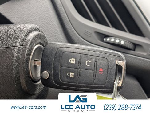 Used 2013 Chevrolet Equinox LT w/ Driver Convenience Package image 24