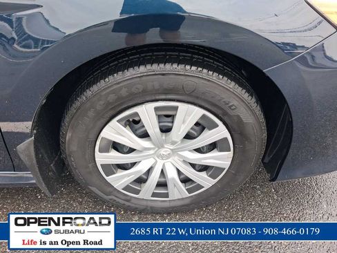 Used 2021 Toyota Camry LE FWD image 25
