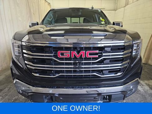 Used 2024 GMC Sierra 1500 SLT w/ SLT Premium Plus Package AWD/4WD image 3