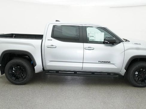 New 2026 Toyota Tundra Limited AWD/4WD image 14